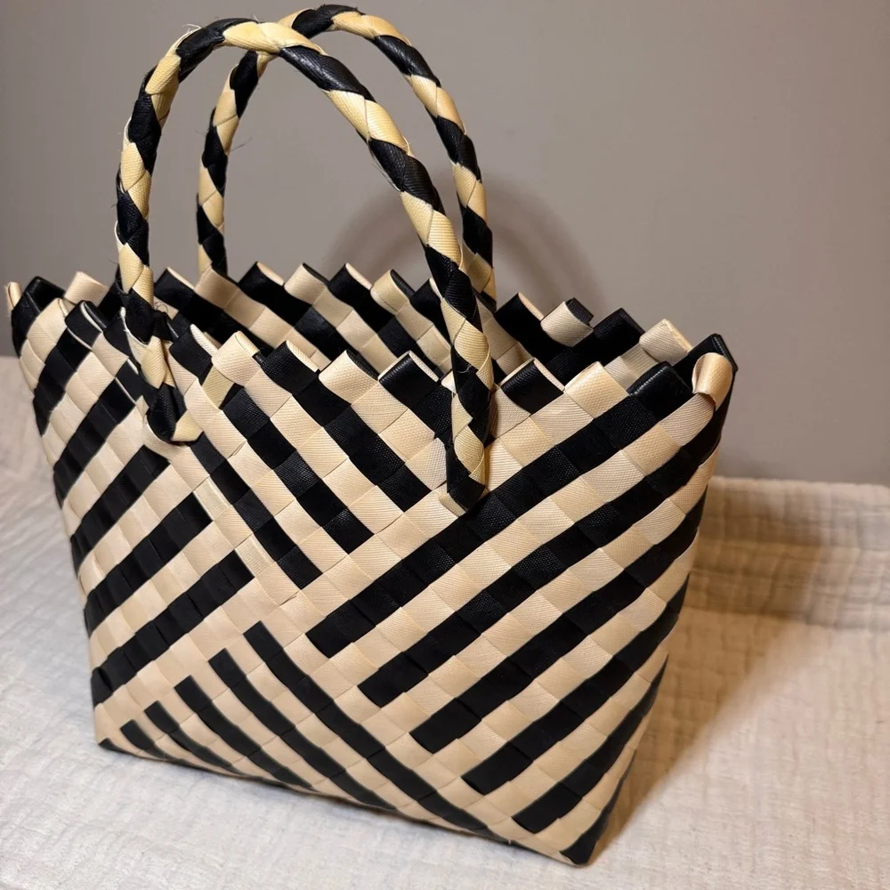 Black‎ & Cream Woven Tote Bag Chic Summer Vacation Market Beach Basket Purse